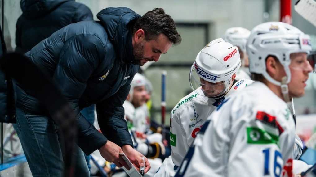 Vlastimil Wojnar rozd&aacute;va pokyny