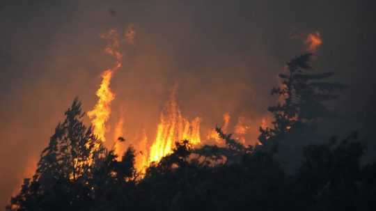 Požiar na juhu Portugalska.