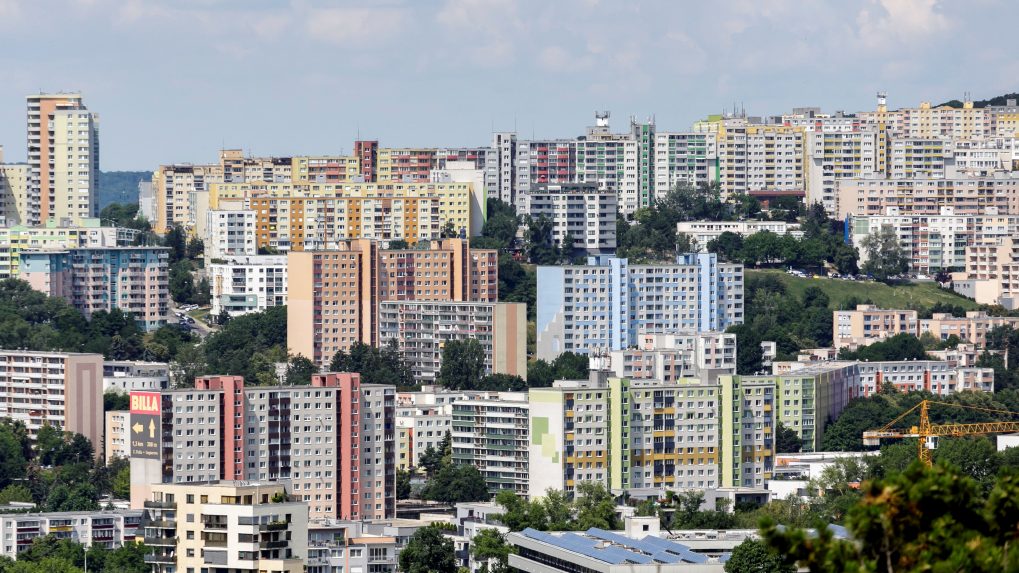 Dlžníci už môžu žiadať o príspevok na hypotéku. Ústredie práce zverejnilo informácie na svojich stránkach