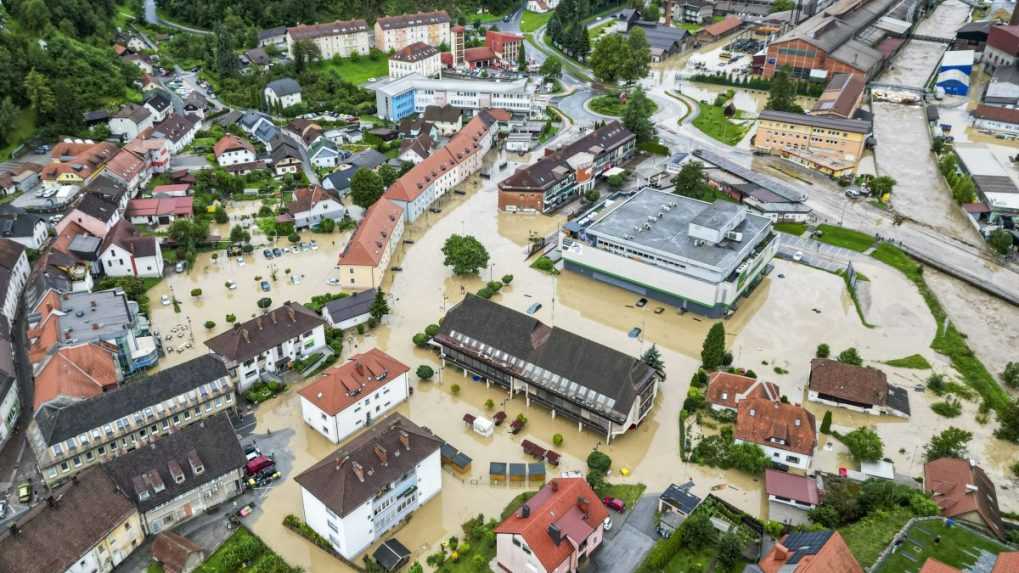 Slovinsko zaliala veľká voda. Prudké lejaky a záplavy si vyžiadali už niekoľko životov