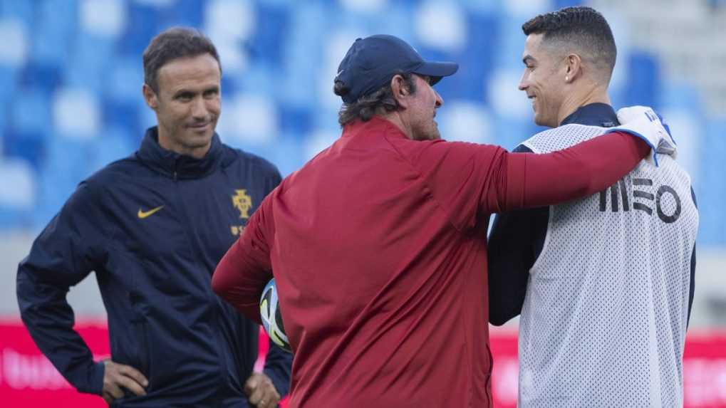 VIDEO: Ronaldo a jeho spoluhráči si vyskúšali trávnik na Tehelnom poli. Takto vyzeral ich tréning