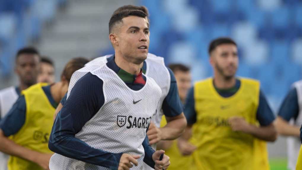 VIDEO: Ronaldo a jeho spoluhráči si vyskúšali trávnik na Tehelnom poli. Takto vyzeral ich tréning