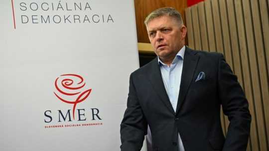 Na snímke predseda strany Smer-SD Robert Fico.