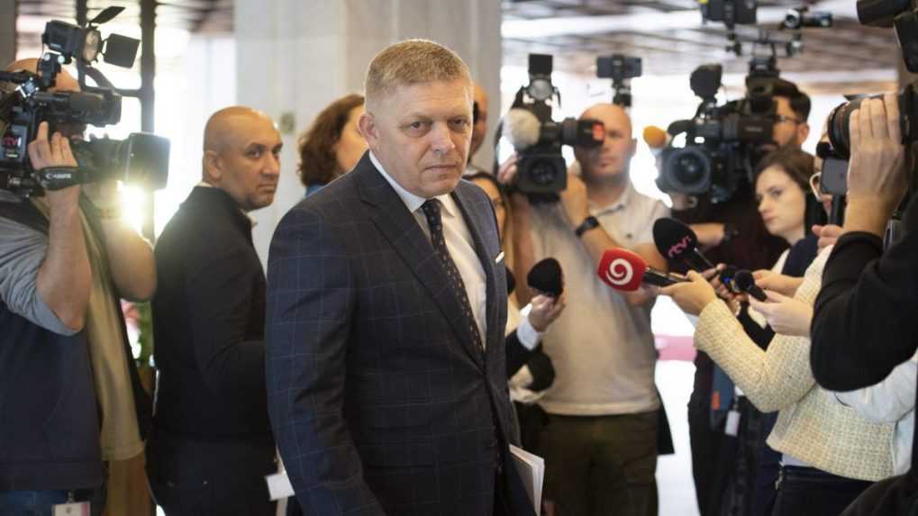 Robert Fico môže byť naraz premiérom aj ministrom zahraničných vecí