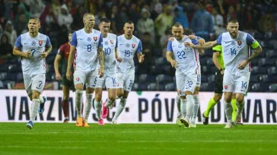 Na archívnej snímke futbalisti Slovenska.