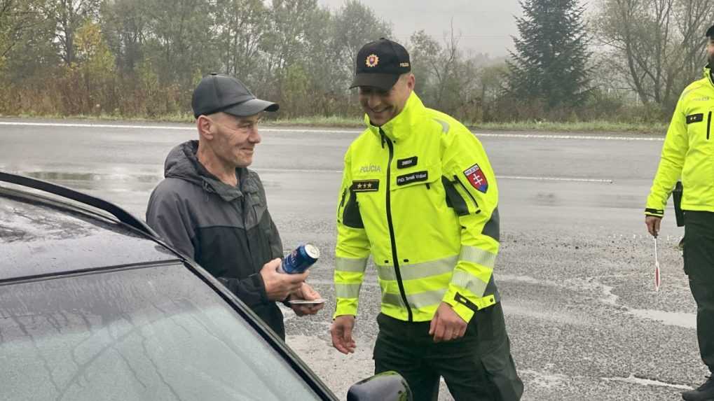 Buď rozumný, odkazuje polícia v ďalšej dopravnej akcii. Hliadky sa zamerajú na alkohol na týchto cestách