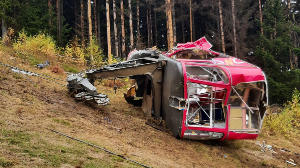 K ne&scaron;ťastiu do&scaron;lo v dolnej časti dr&aacute;hy.