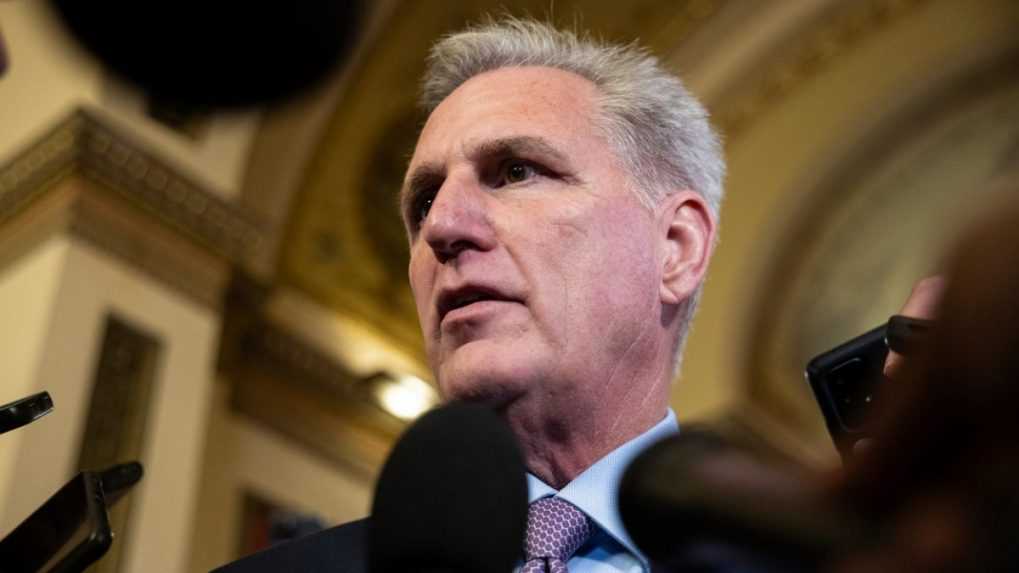 Predseda americkej Snemovne reprezentantov Kevin McCarthy končí vo funkcii