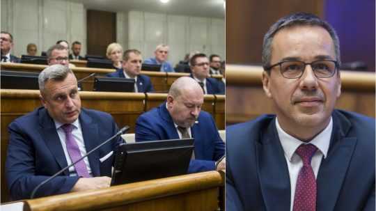 Na sníme zľava Andrej Danko (SNS), Rudolf Huliak (SNS) a Erik Tomáš (Hlas-SD).