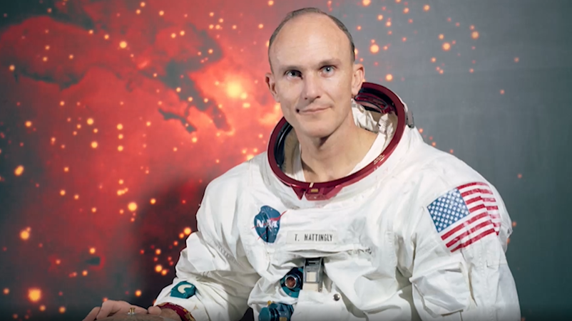 Zomrel americký astronaut Mattingly (†87). Pomohol k bezpečnému návratu misie Apollo 13 na Zem