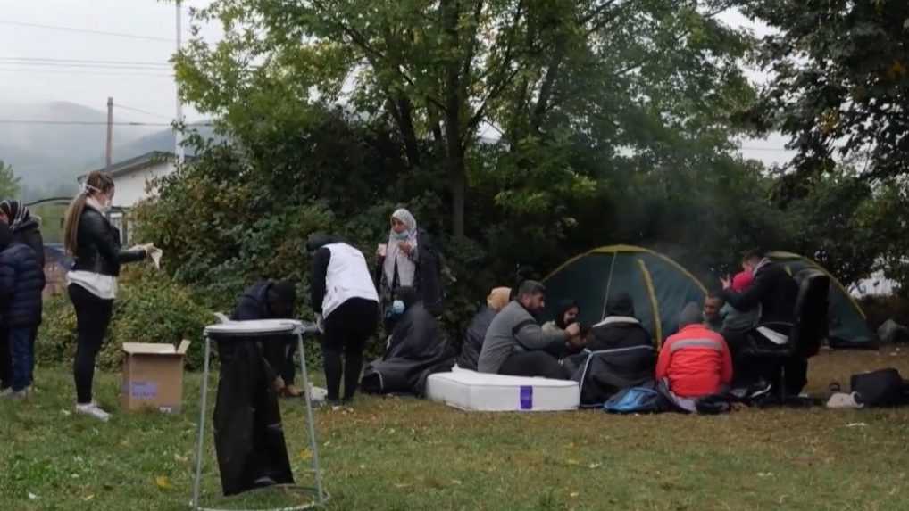 Veľký nápor migrantov ustal, pohotovosť však pretrváva