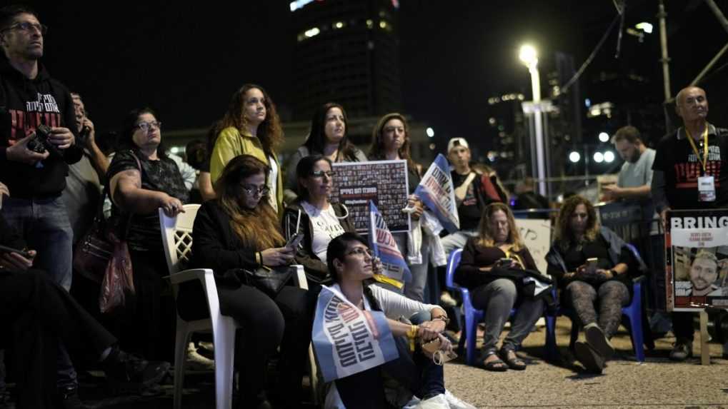 Hamas chce odložiť prepustenie rukojemníkov. Izrael údajne porušuje dohody