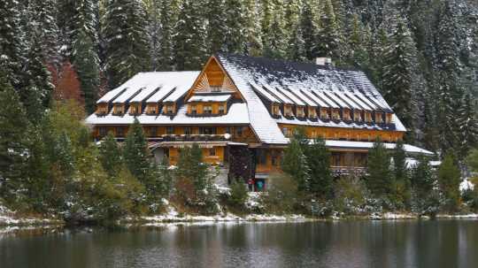 Na snímke je Horský hotel Popradské pleso nad Popradským plesom vo Vysokých Tatrách.