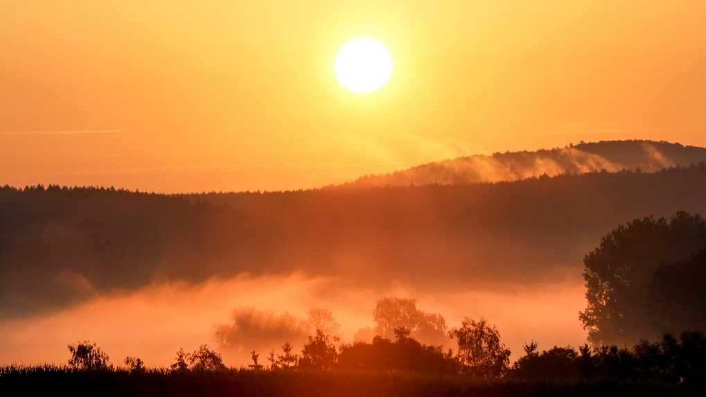 Na severnej pologuli sa začne astronomická zima, prichádza zimný slnovrat