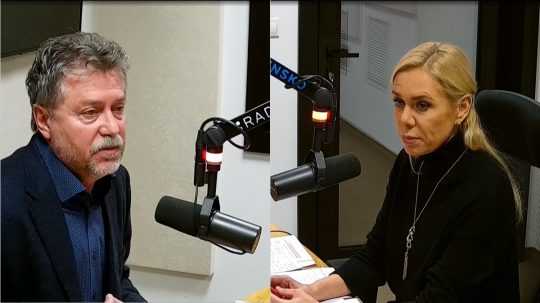 Na snímke zľava Jozef Hajko (KDH) a Denisa Saková (Hlas-SD).