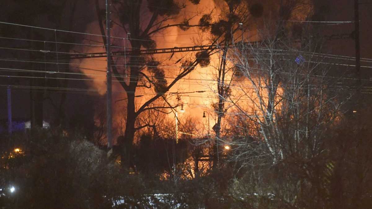 Z are&Atilde;&Acirc;&iexcl;lu skladu sa oz&Atilde;&Acirc;&frac12;vali aj v&Atilde;&Acirc;&frac12;buchy.