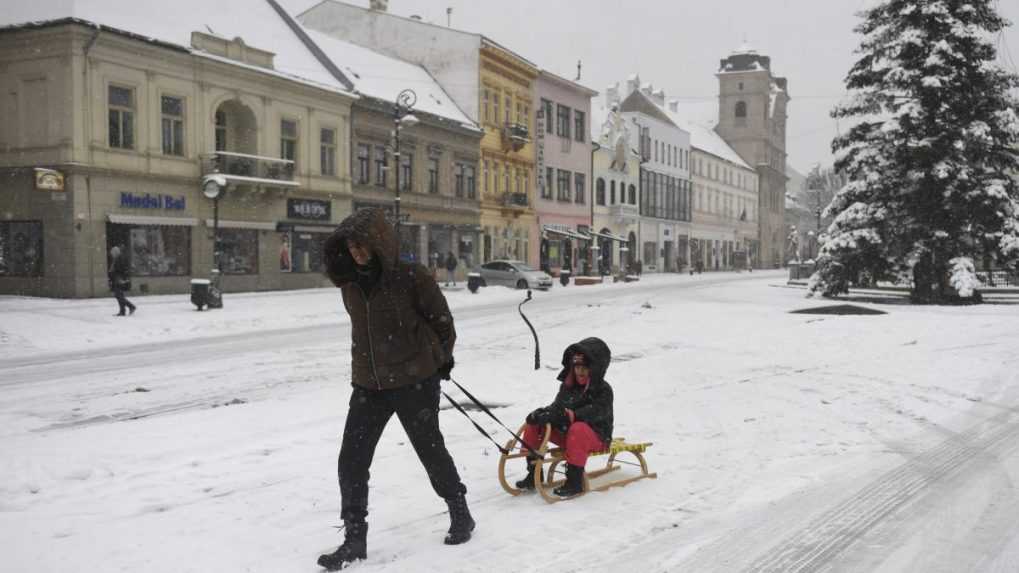 Mikuláš priniesol nádielku snehu. Takto sa bude podľa meteorológa vyvíjať situácia ďalej