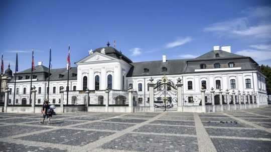 Prezidentský palác na Hodžovom námestí.