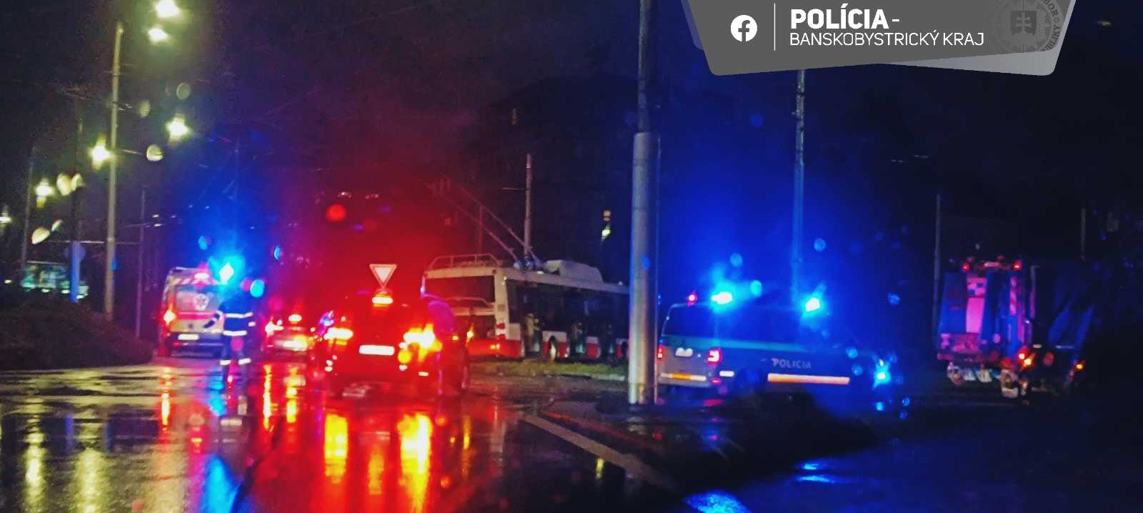 Nehoda trolejbusu v Banskej Bystrici.