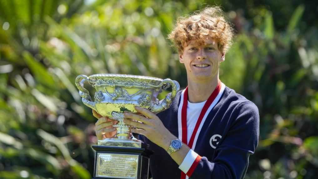 Šampión Australian Open Sinner hrá rád pod tlakom. Tréner Cahill:  Už pred rokmi som hovoril, že raz môže byť svetovou jednotkou