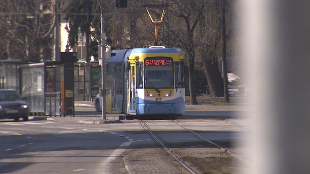 Menej električiek aj autobusov: Košice pristúpili k ďalším obmedzeniam v MHD