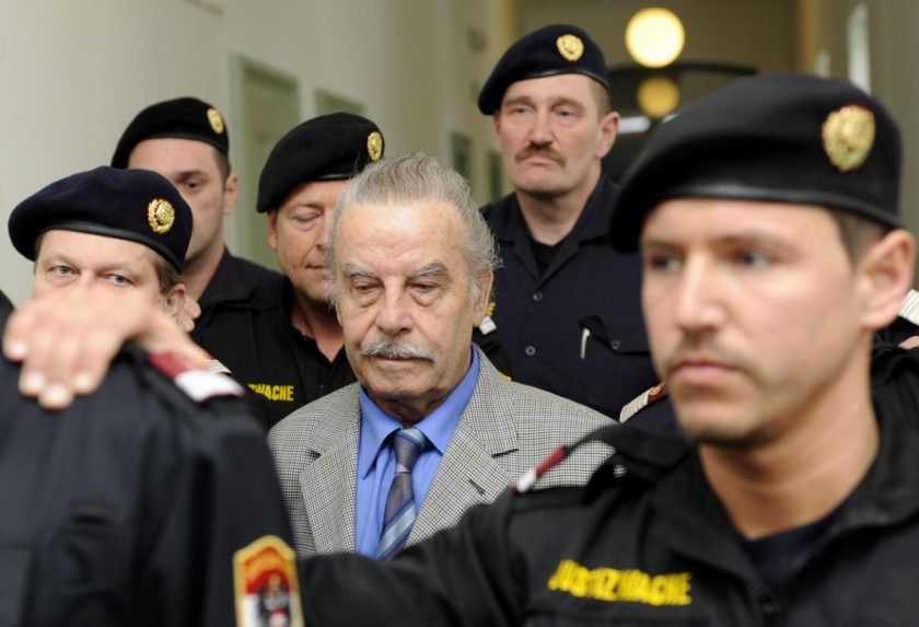 Josef Fritzl, ktorý 24 rokov väznil svoju dcéru a splodil s ňou sedem detí, by sa mohol dostať na slobodu