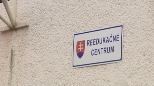 Tabuľka reedukačného centra.