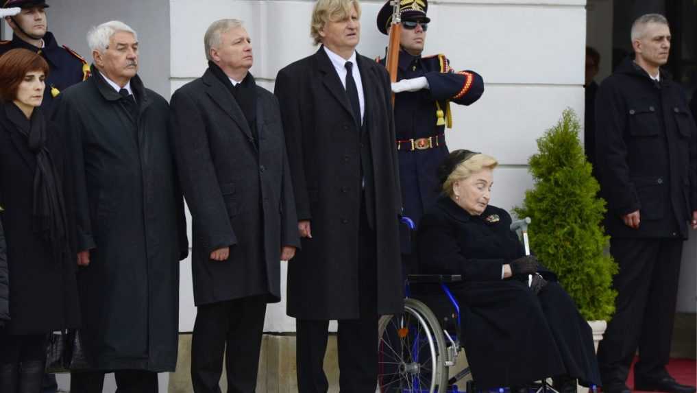 Sprava manželka zosnulého prezidenta Emília Kováčová, synovia Juraj Kováč a Michal Kováč ml.