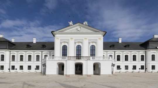 Prezidentský palác na Hodžovom námestí v Bratislave.