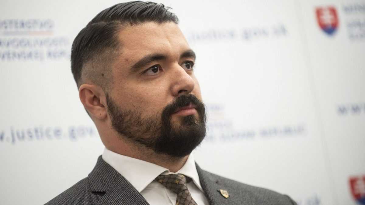 P. Pellegrini dal P. Ga&scaron;parovi 15 dn&iacute; na vysvetlenie okolnost&iacute; vlaňaj&scaron;ej dopravnej nehody, &uacute;lohu si splnil