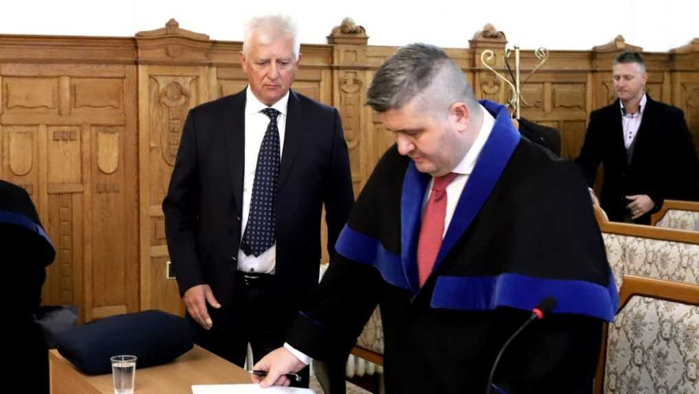 Pojednávanie v kauze Mýtnik: Vypovedať prišiel aj minister Tomáš Drucker