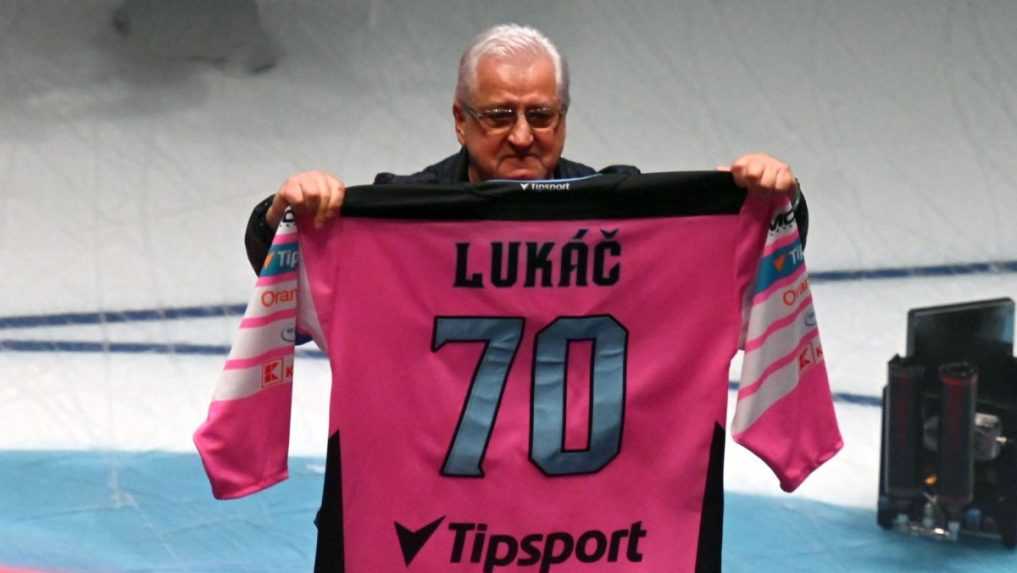 Hokejov&aacute; legenda Vincent Luk&aacute;č počas exhibičn&eacute;ho z&aacute;pasu All Star Legendy 2024.