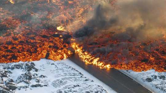 Sopečná aktivita výrazne klesla, no vedci varujú pred ďalšími erupciami.