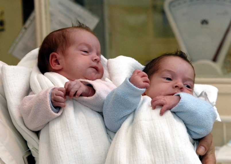 Na snÃƒÂ­mky dvojiÃ„Âky z hniezda zÃƒÂ¡chrany - Martinko a Martinka.