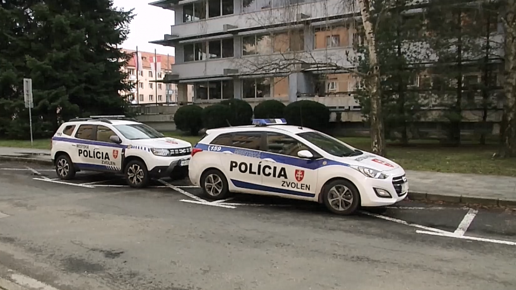 Starší odišli na dôchodok, mladých táto práca neláka. Samosprávam chýbajú mestskí policajti