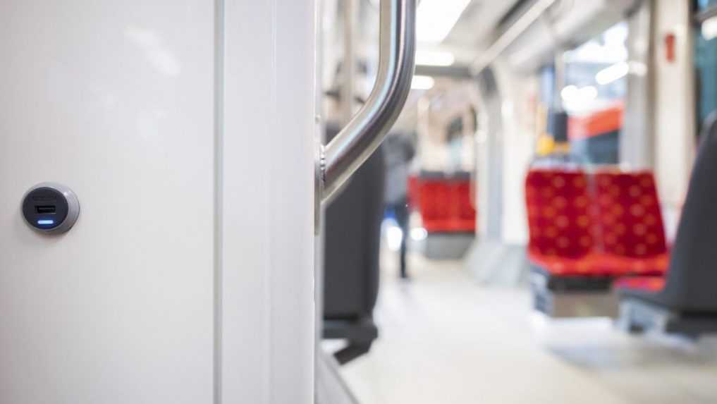 Novinkou sú USB porty na nabíjanie smartfónov.