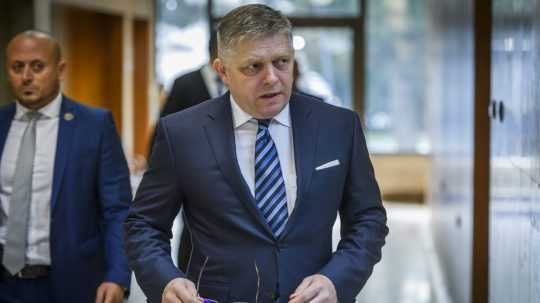 Predseda vlády SR Robert Fico (Smer-SD).