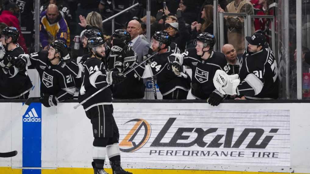 NHL: Danault hetrikom zostrelil Devils, McDavid natiahol bodovú sériu na 11 zápasov