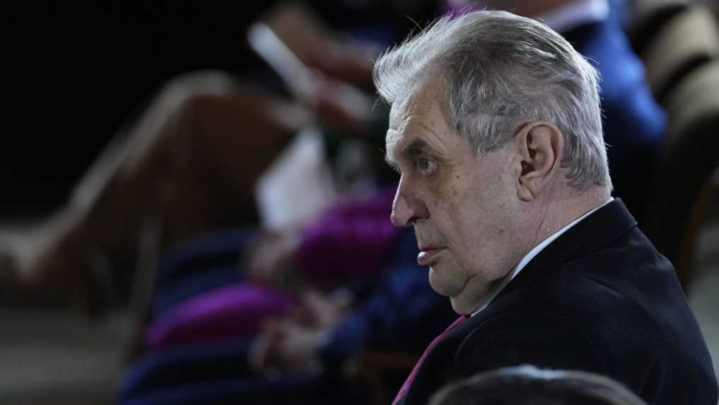 Český exprezident Miloš Zeman je po operácii. Nachádza sa vo vážnom stave