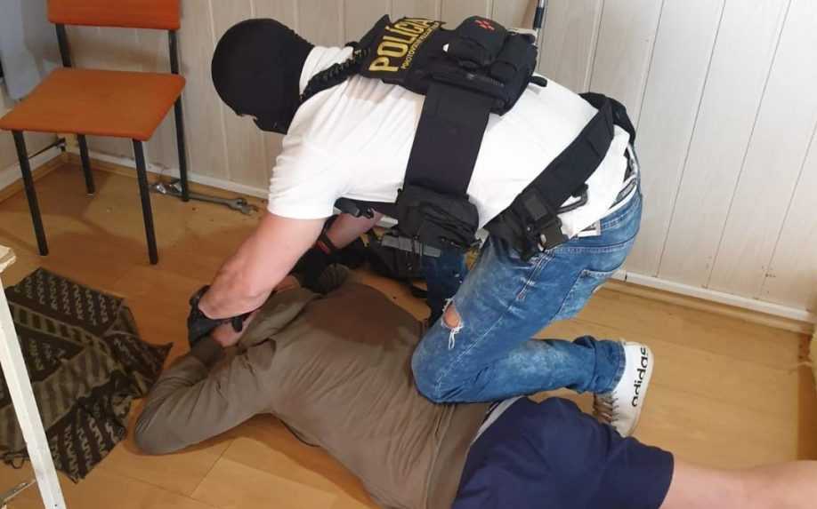 Na snÃƒÂ­mke zadrÃ…Â¾anÃƒÂ½ muÃ…Â¾ v rÃƒÂ¡mci akcie Zvar.