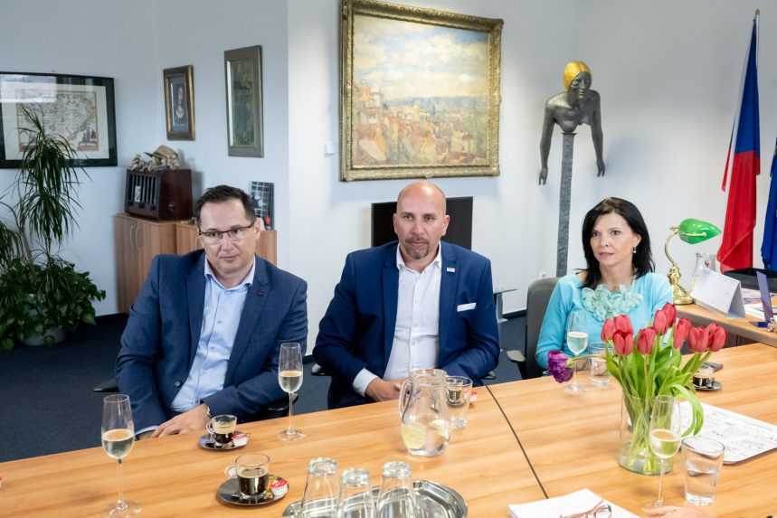 Debata o podobe nového zákona o médiách verejnej služby.