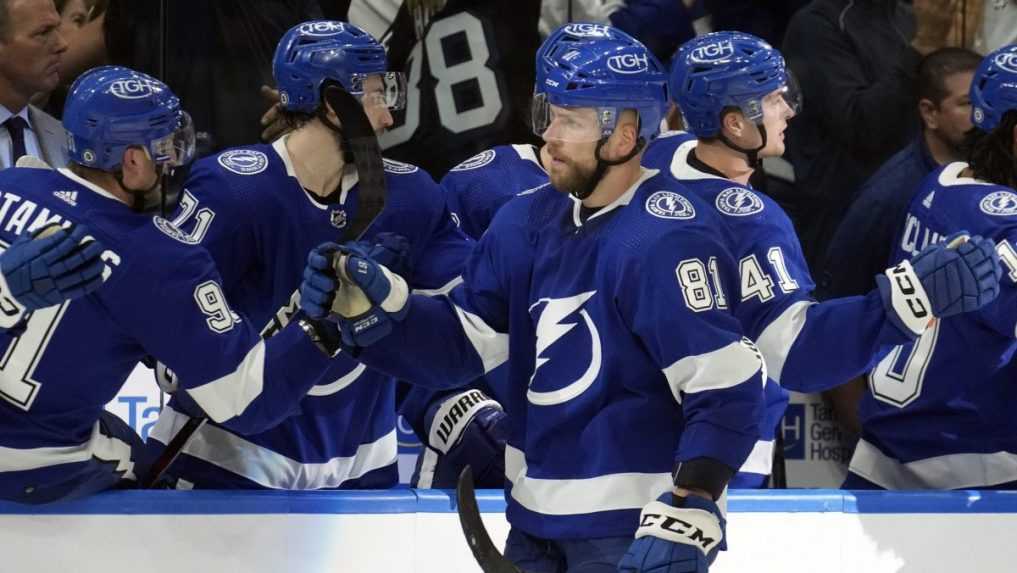 NHL: Erik Černák skóroval. Víťazmi základnej časti sa stali Rangers