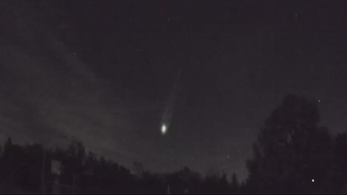 Meteor Na Ringe VIDEO: Nad Moravou preletel meteor. Pozorovať sa dal aj zo Slovenska ...