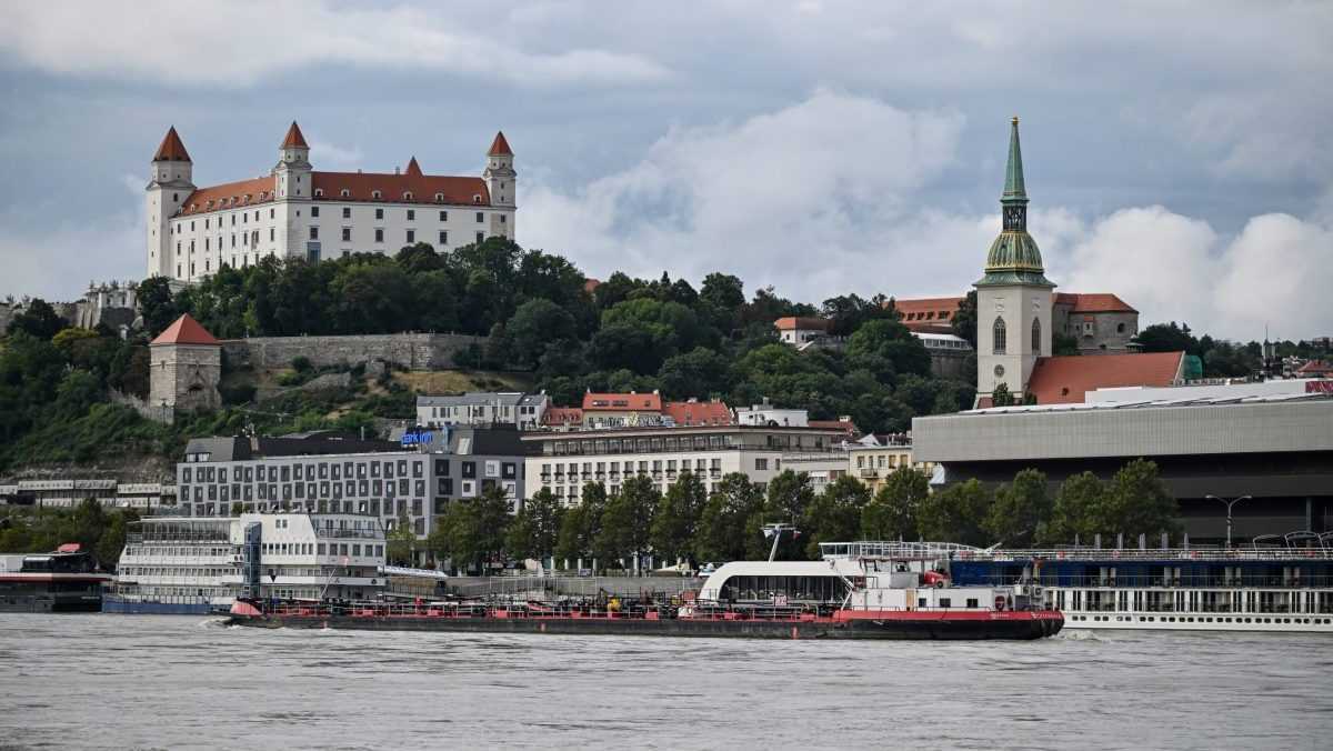 Agent&uacute;ra Moody&rsquo;s potvrdila Slovensku rating A3 so stabiln&yacute;m v&yacute;hľadom, vyzdvihla pr&iacute;jmy aj nov&eacute; invest&iacute;cie