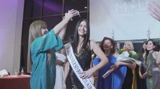 Na snímke šesťdesiatročná miss Buenos Aires.