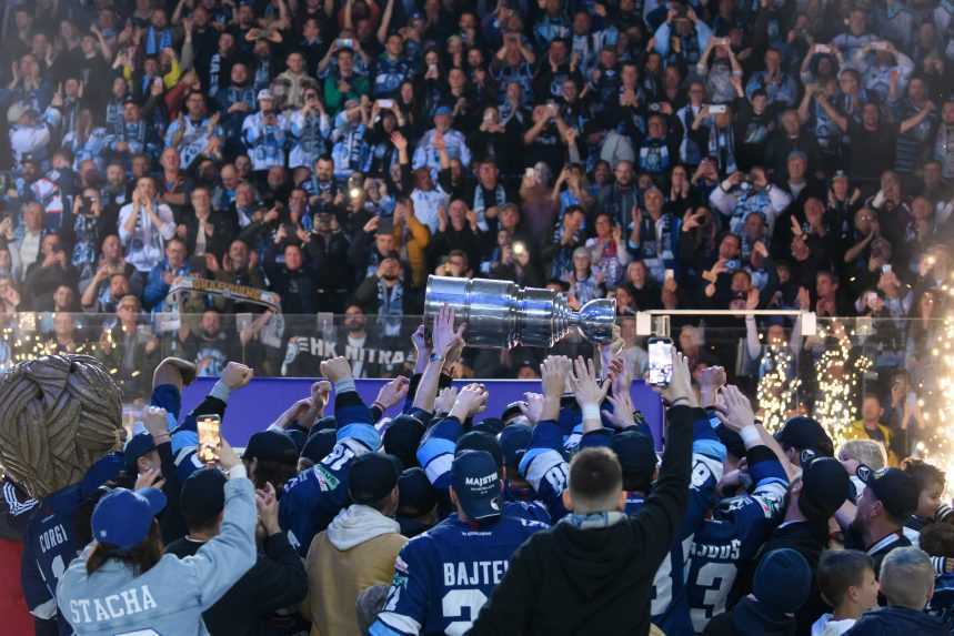 Majstri z Nitry chcú oslavovať donekonečna: Buček čaká na telefonát, veterán Mezei túži po treťom titule