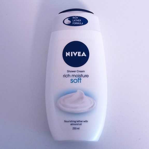 Na snímke sprchovací krém Nivea.