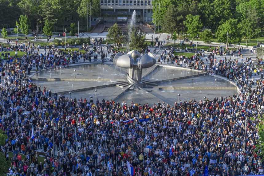 Protest na Námestí slobody v Bratislave 2. mája 2024.