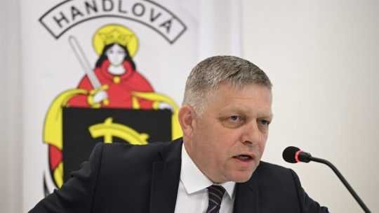 Predseda vlády Robert Fico na výjazdovom rokovaní v Handlovej.