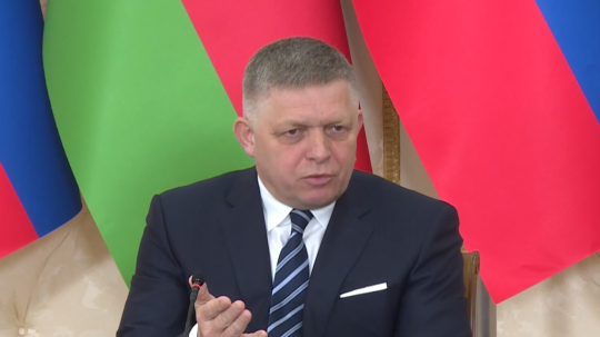 Premiér Robert Fico na rokovaní v Azerbajdžane.